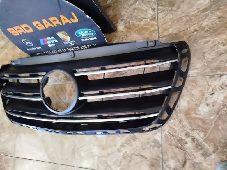 Mercedes Sprinter 907 910 2018- Krom Siyah Panjur A9108852700