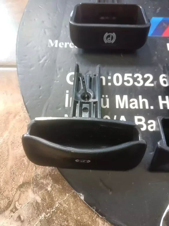 Mercedes Vito W639 El Freni Düğmesi 6394270020