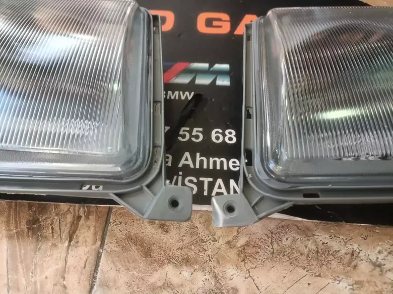 Mercedes W124 Sağ Sol Far Camı Gri Çerçeveli