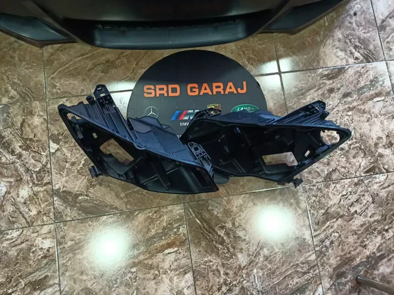 Mercedes W156 GLA Makyajlı Far Kasası