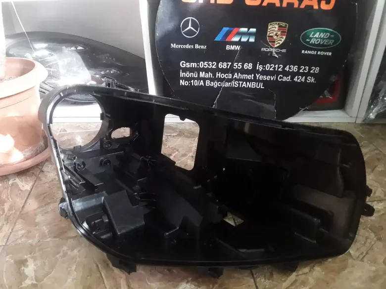 Mercedes W167 GLE Sağ Far Kasası