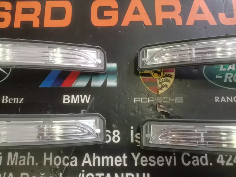 Mercedes W169 W245 Sağ Sol Ayna Sinyali 1698201221 1698201121