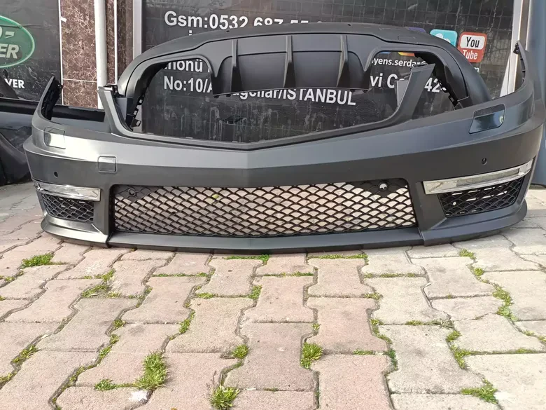 Mercedes W204 AMG C63 Tampon Set