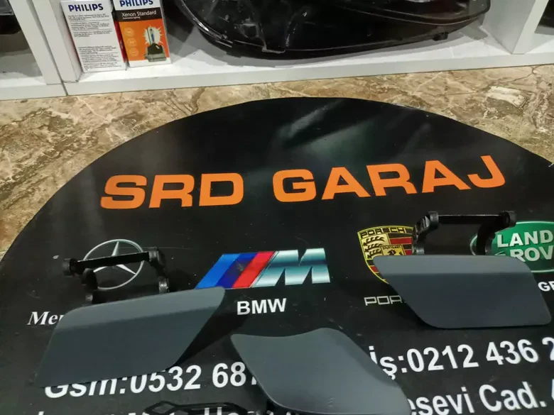 Mercedes W204 AMG Tampon Far Yikama Kapagi Ceki Kapağı