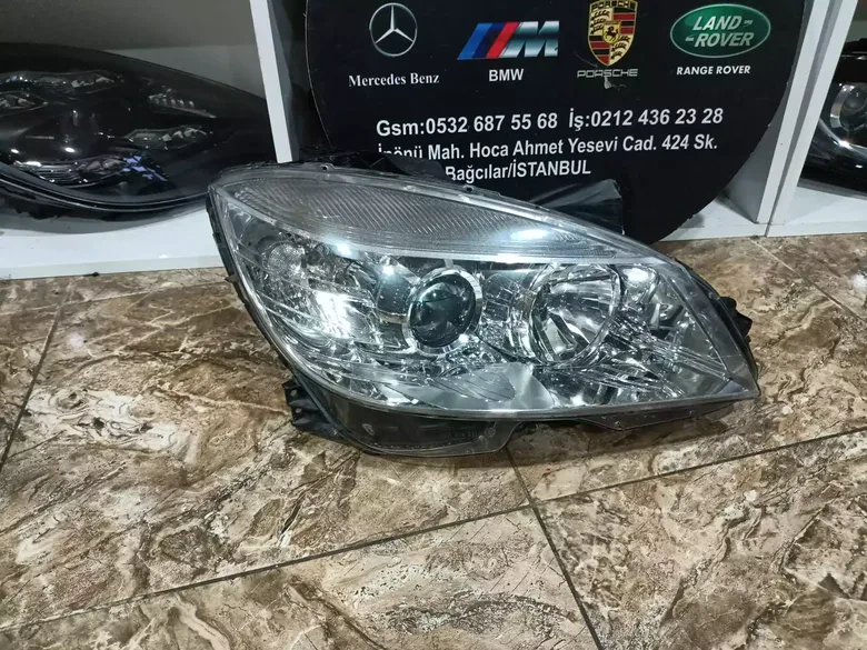Mercedes W204 C Serısı Helojen Standart Far