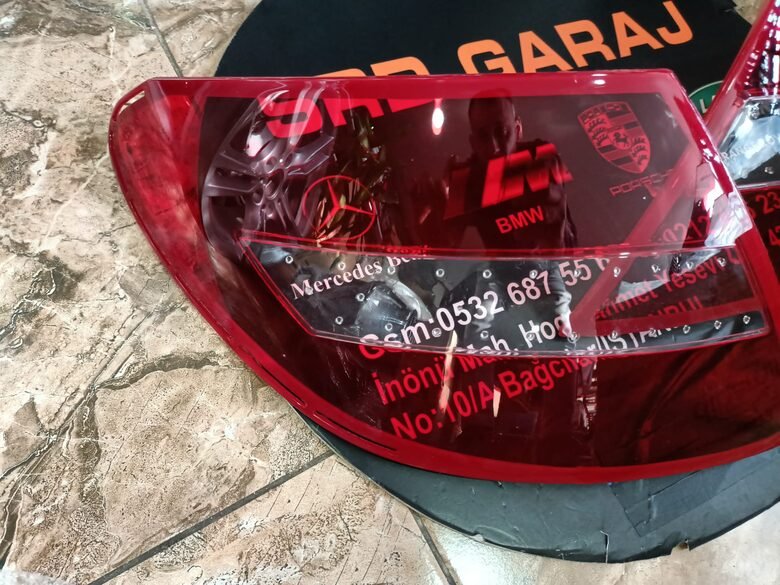 Mercedes W204 Makyajlı Kasa Stop Camı