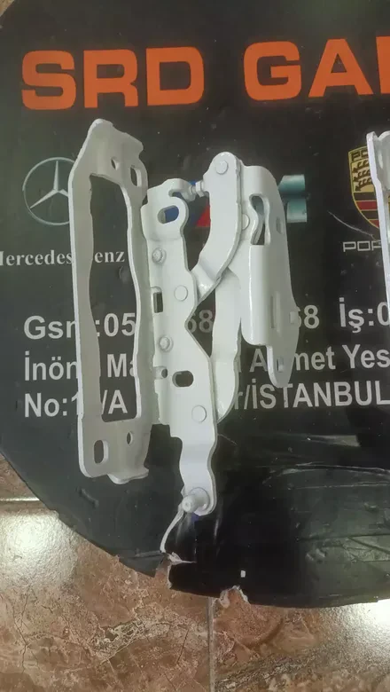 Mercedes W204 W212 W218 Sağ Sol Kaput Menteşesi A2048800828 A2048800728