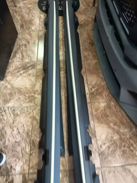 Mercedes W205 C63 AMG Marşbiyel Kaplaması