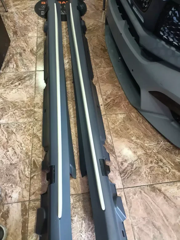 Mercedes W205 C63 AMG Marşbiyel Kaplaması