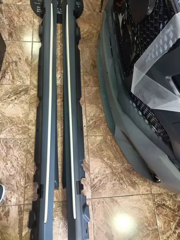 Mercedes W205 C63 AMG Marşbiyel Kaplaması