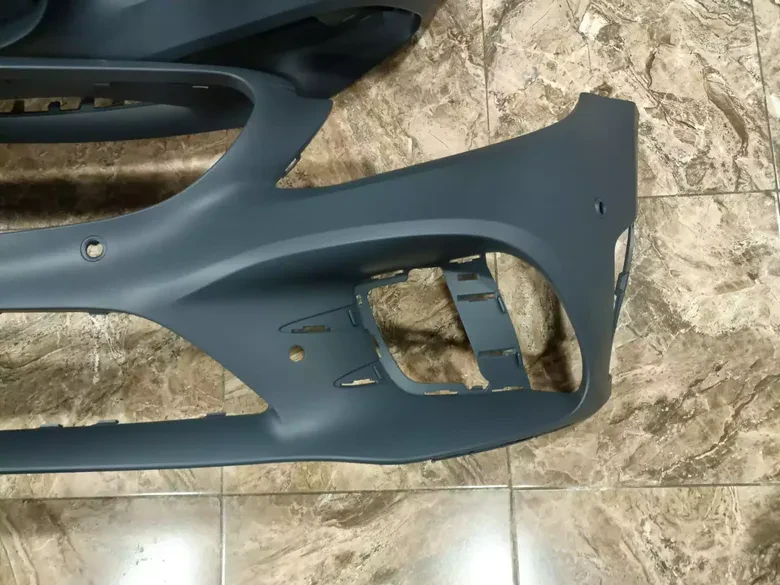 Mercedes W205 Makyajlı Kasa AMG Tampon