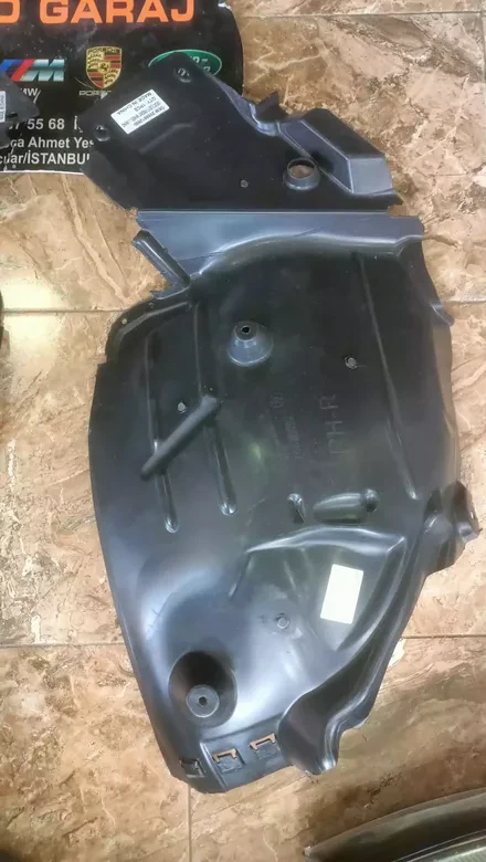Mercedes W205 Sağ Önün Arkası Davlumbaz A2056900230
