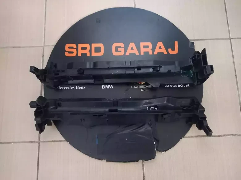Mercedes W205 Sağ Sol Ön Destek Braketi