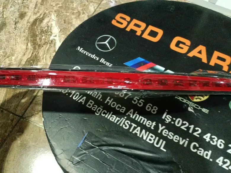 Mercedes W207 Coupe Bagaj Üçüncü Stop Lambası