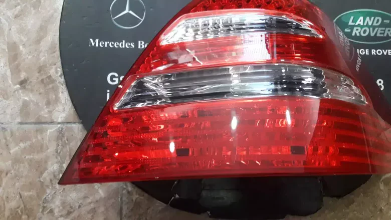 Mercedes W211 2002-06 Sağ Stop 2118200664