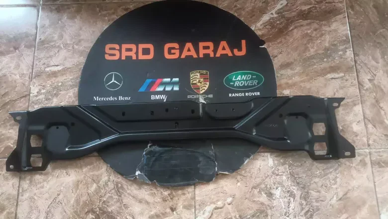 Mercedes W212 2009-2015 Ön Orta Panel A2126201100
