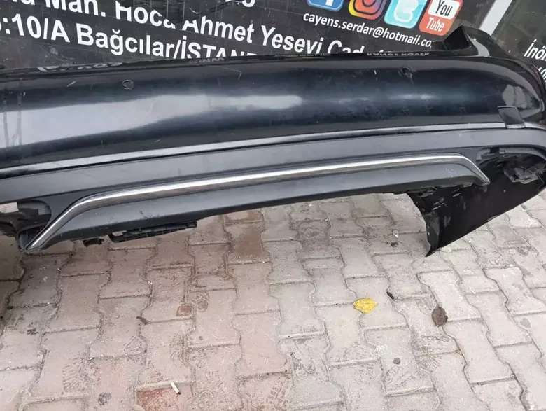 Mercedes W212 2013-16 Çıkma Siyah Arka Tampon