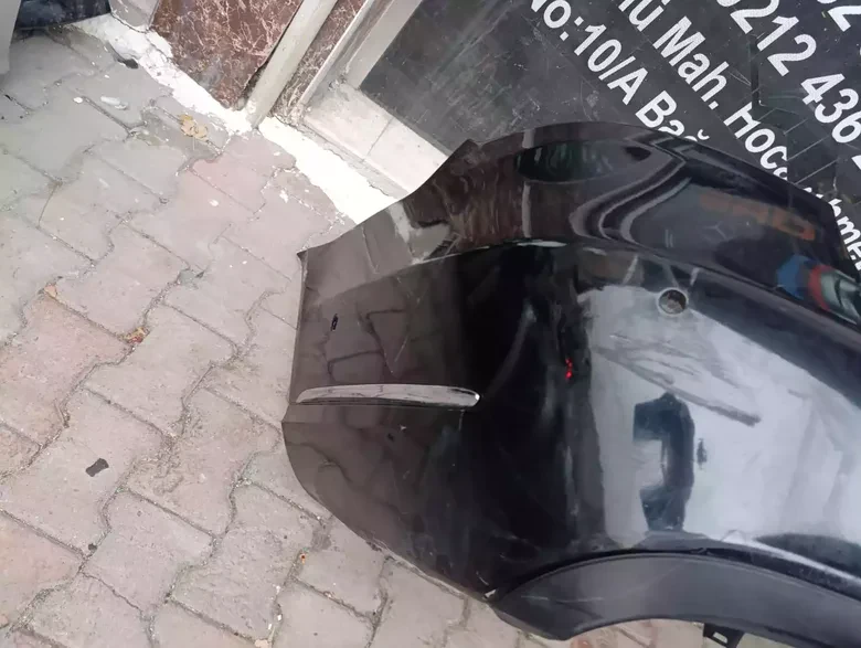 Mercedes W212 2013-16 Çıkma Siyah Arka Tampon