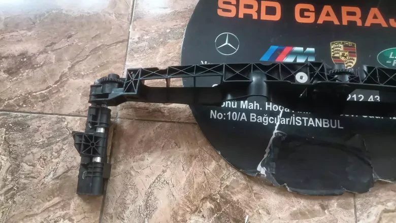 Mercedes W212 Panel Destek Braketi A2128801403