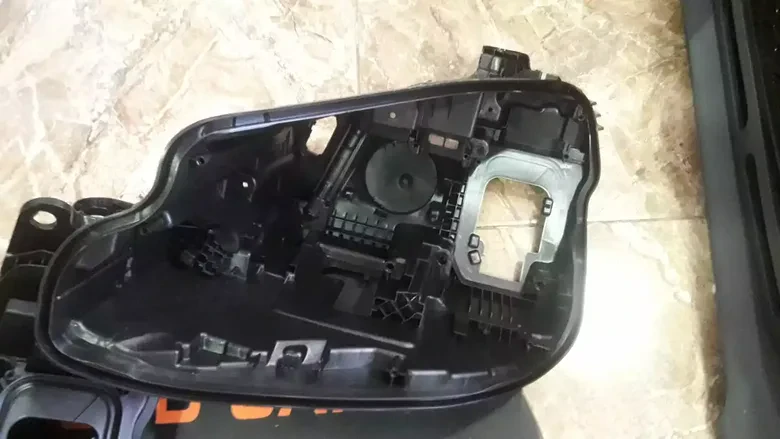Mercedes W213 Multıbeam Çift Beyinli Sağ Sol Far Kasası