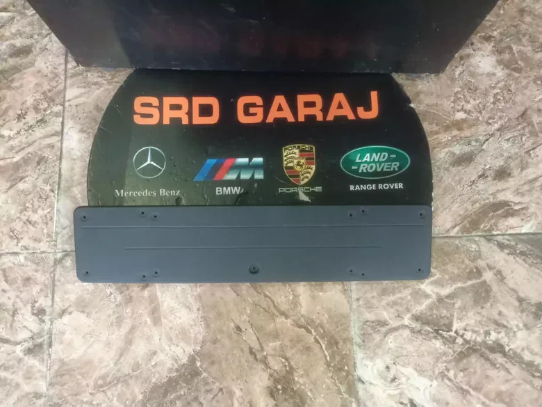 Mercedes W213 Ön Plakalık Sıfır Orjinal A2138850081 A2138800044