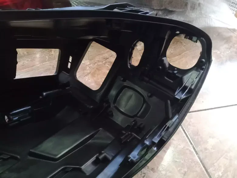 Mercedes W218 CLS Makyajlı Kasa Far Kasası