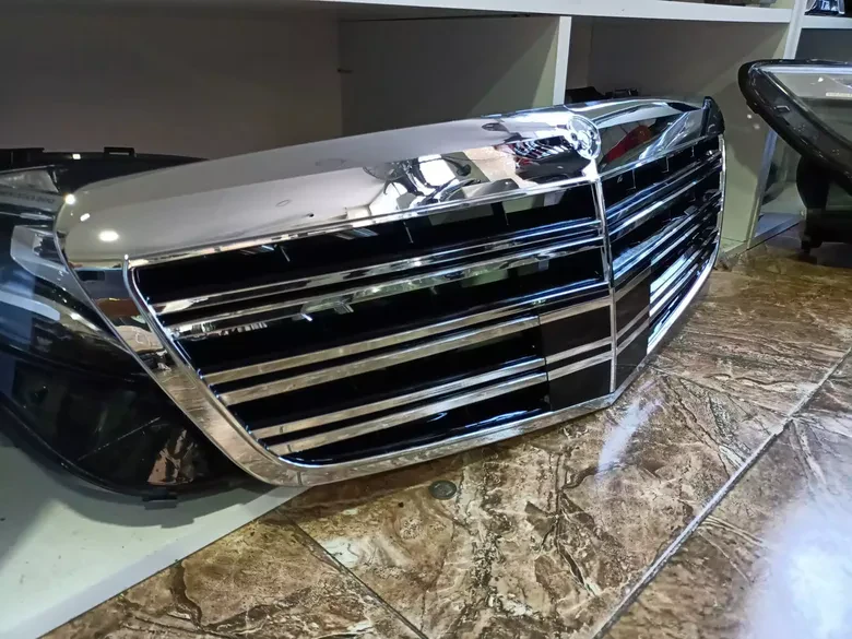 Mercedes W221 S Serisi Ön Panjur