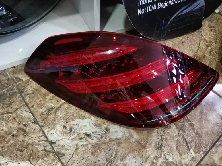 Mercedes W222 S Serisi Makyajlı LED Stop