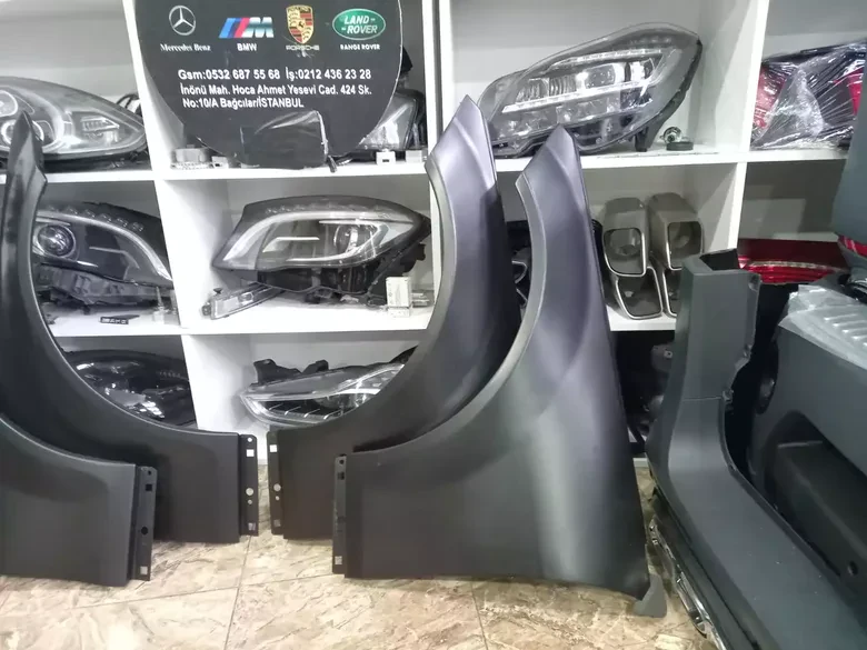 Merceses W204 Sağ Sol Çamurluk