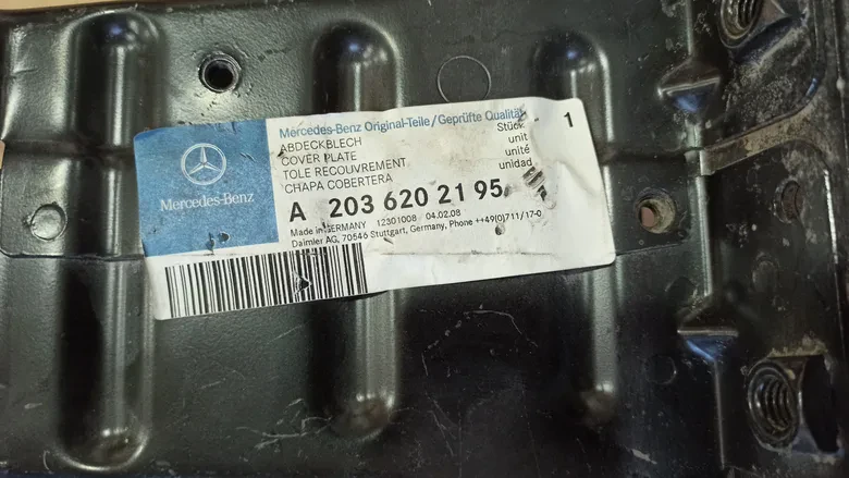 Mersedes C Serisi W203 Ön Tampon Dubası A2036202195