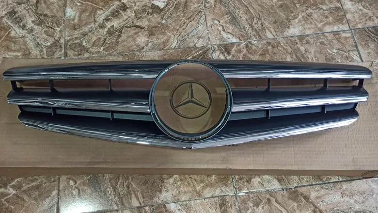 Mersedes C Serisi W203 Sport Ön Panjur A2038801683