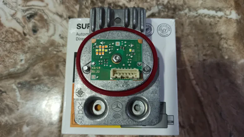 Mersedes C Serisi W205 LED Modülü 212460-00