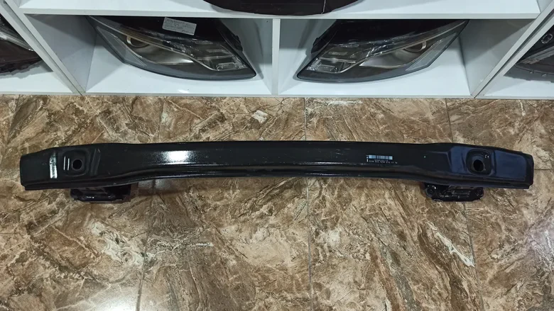 Mersedes C Serisi X204 GLK Ön Tanpon Demiri A2046101114