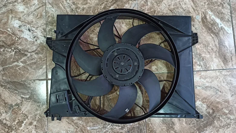 Mersedes S Serisi Fan Motoru A2215001193