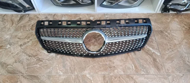 Mersedes W176 A Serısı AMG Dıamond Elmas Panjur