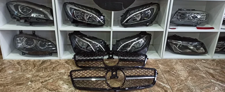 Mersedes W204 C63 AMG Ön Panjur C180 C200 C220