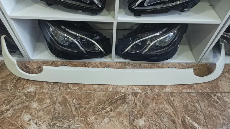 Mersedes W212 E Serisi Arka Tampon Difüzörü A2128852025