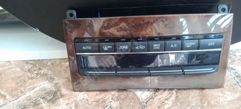 Mersedes W212 E Serisi Klima Kontrol Paneli A2129007604