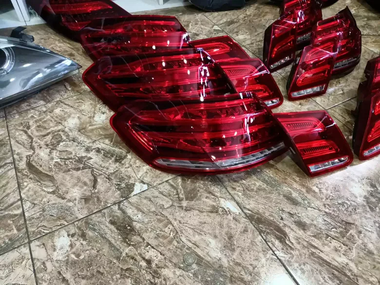 Mersedes W212 E Serisi Makyajli LED Stop