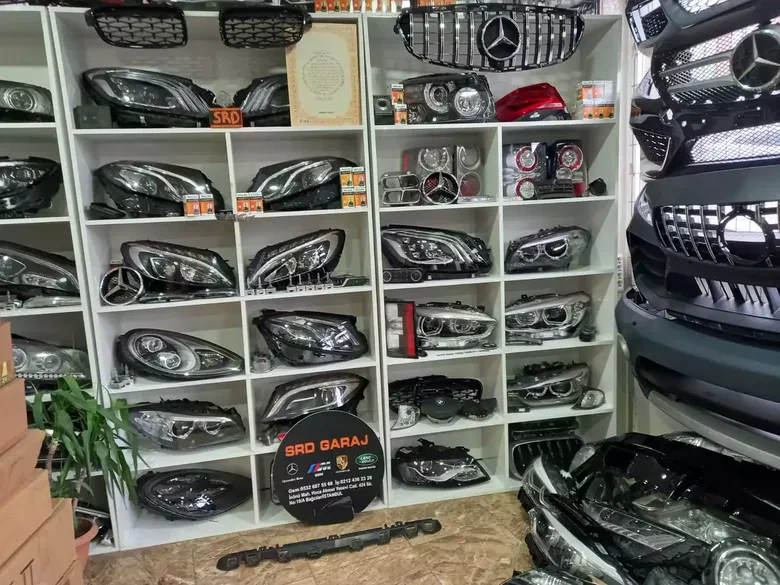 Mersedes W213 Panjur Üst Tutucu Braketi 2020-22 A2138855404