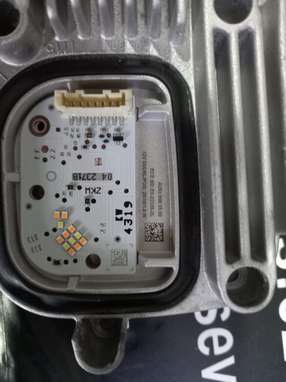 Mersedes W293 Eqc LED Far Beyni
