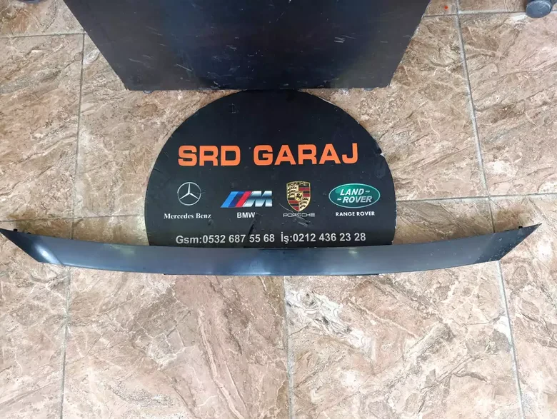 MG ZS 2021-23 Ön Panjur Üst Parça 10349819