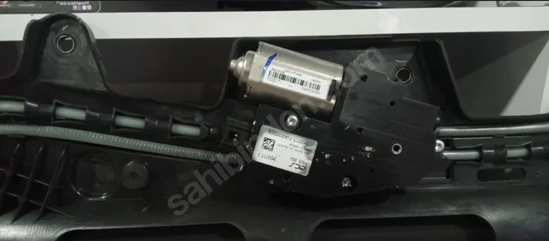 Nissan Qashqai Cam Tavan Sunroof Perdesi 916864EA0B