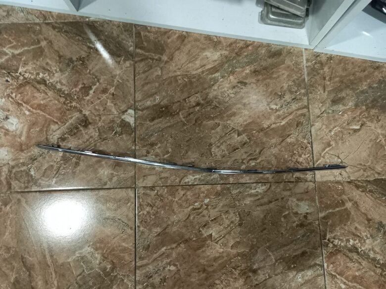 Passat B9 Arka Tampon Nikelajı Orta 3G0853079