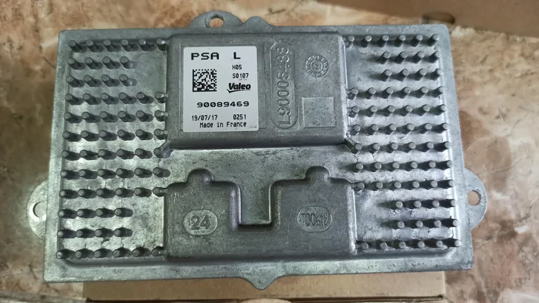 Peugeot 3008 5008 Sol LED Far Beyni 90089469