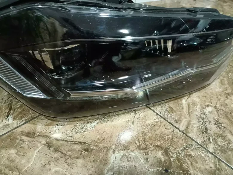 Polo LED Far 2g1 941 036 7500