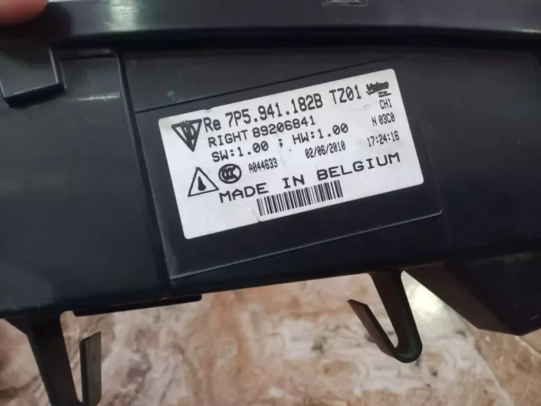 Porsche Cayenne 2011-14 LED Sağ Sis Farı 7P5941182B