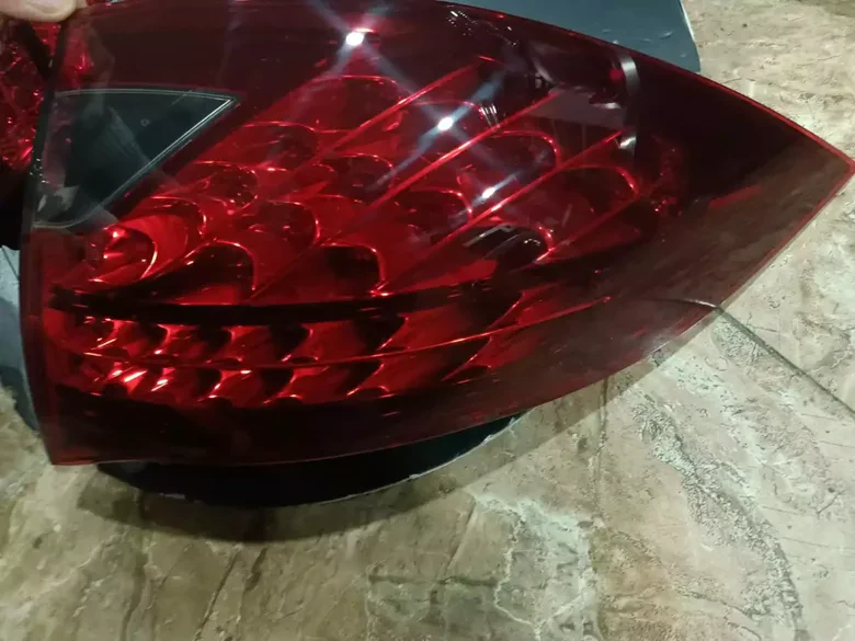 Porsche Cayenne Sag Sol LED Stop Lambası 95863109501 95863109601