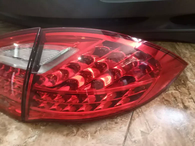 Porsche Cayenne Stop Orjinal Cikma Tek Satılır