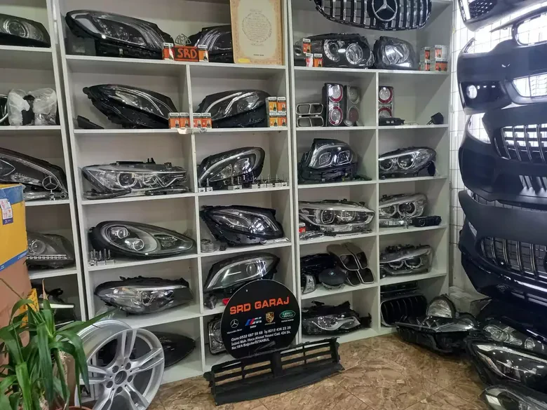 Porsche Macan Ön Hava Kanalı 956121710A